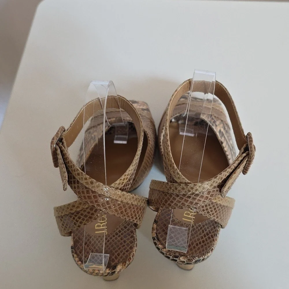 J. Renee Kinnon Brown Snake Print Sandals. Size 9 Medium.